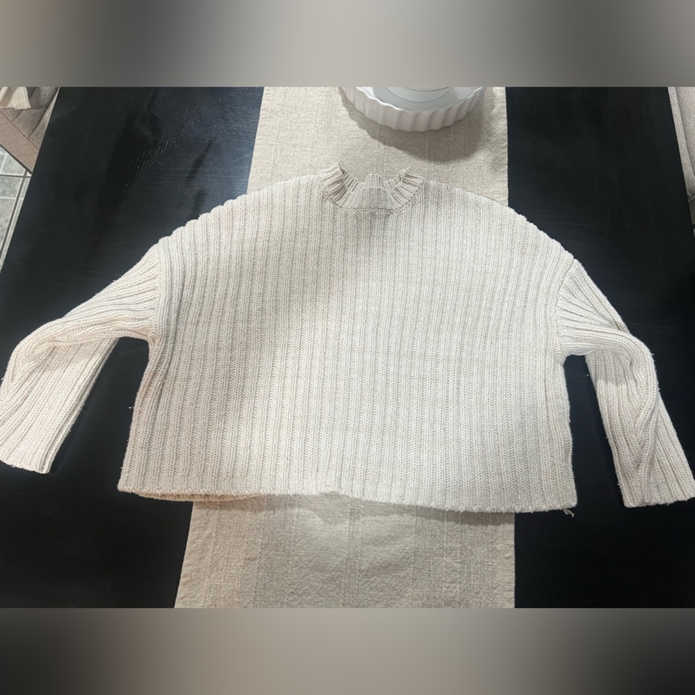 Jessica Simpson Cream Sweater